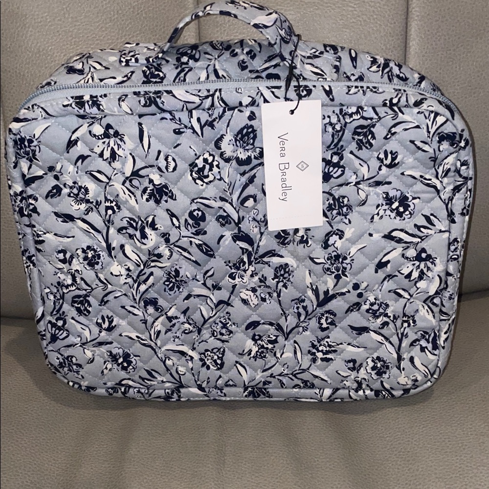 NWT Vera Bradley Perennials Gray Deluxe Travel Organizer